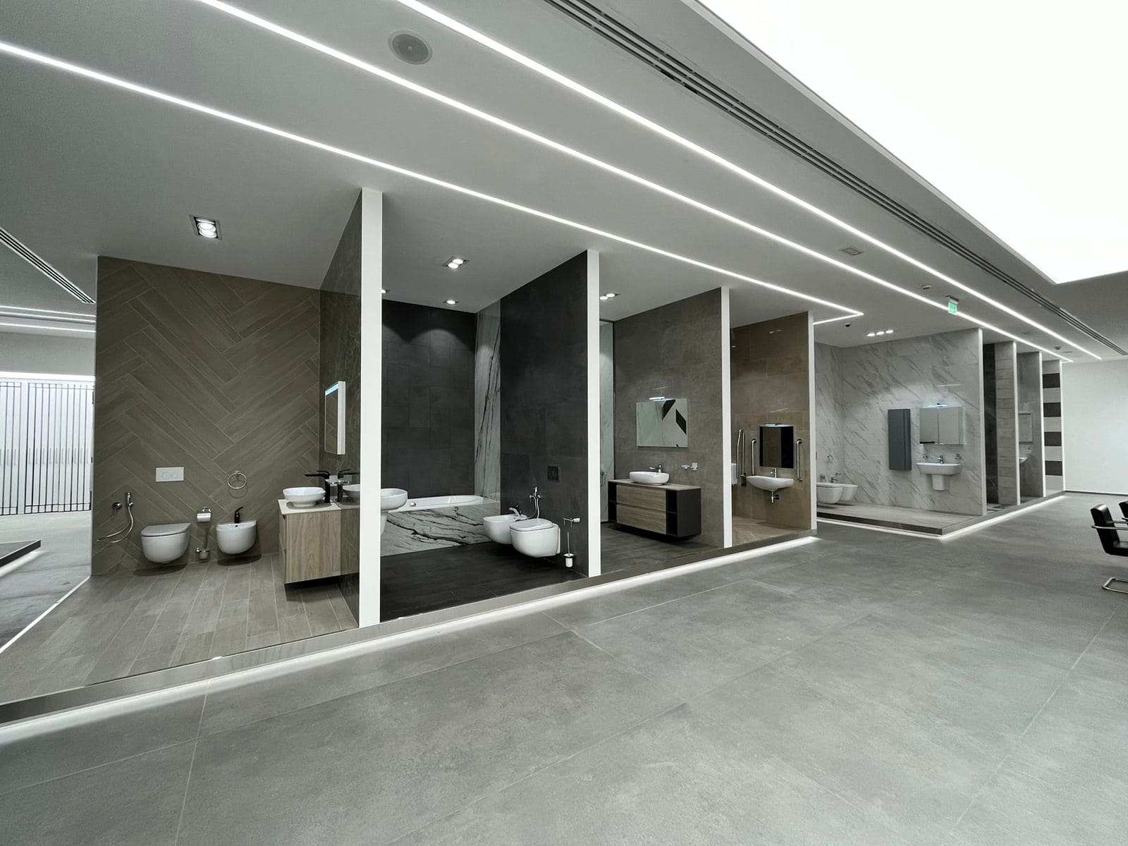 Retail interior design Dubai focused on space planning and aesthetics